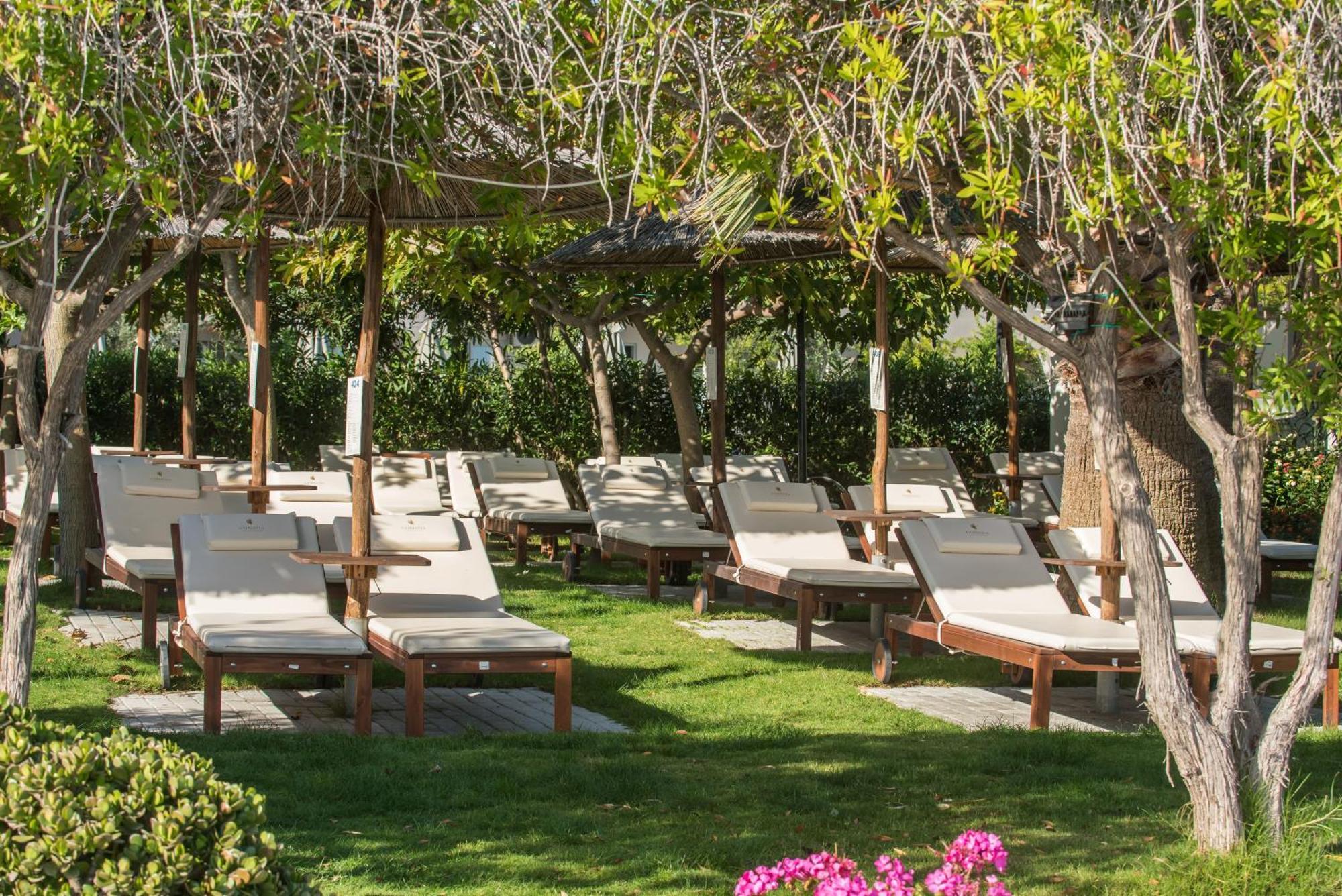 Corissia Beach Hotel Jeorjúpoli Kültér fotó